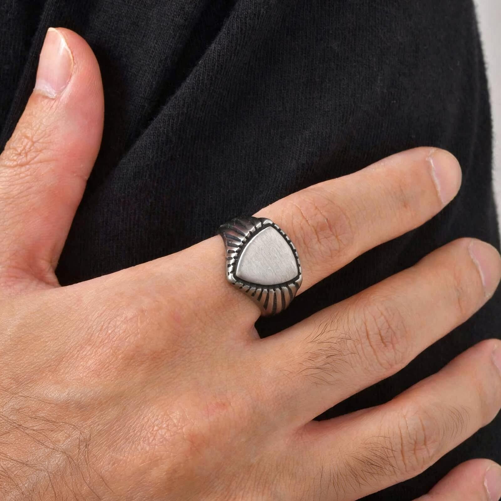 Mens Signet Ring - ヴィンテージシールドシグネットリング メンズ ボーイズ用 レトログレーステンレススチールリング パンクステートメントリング 父