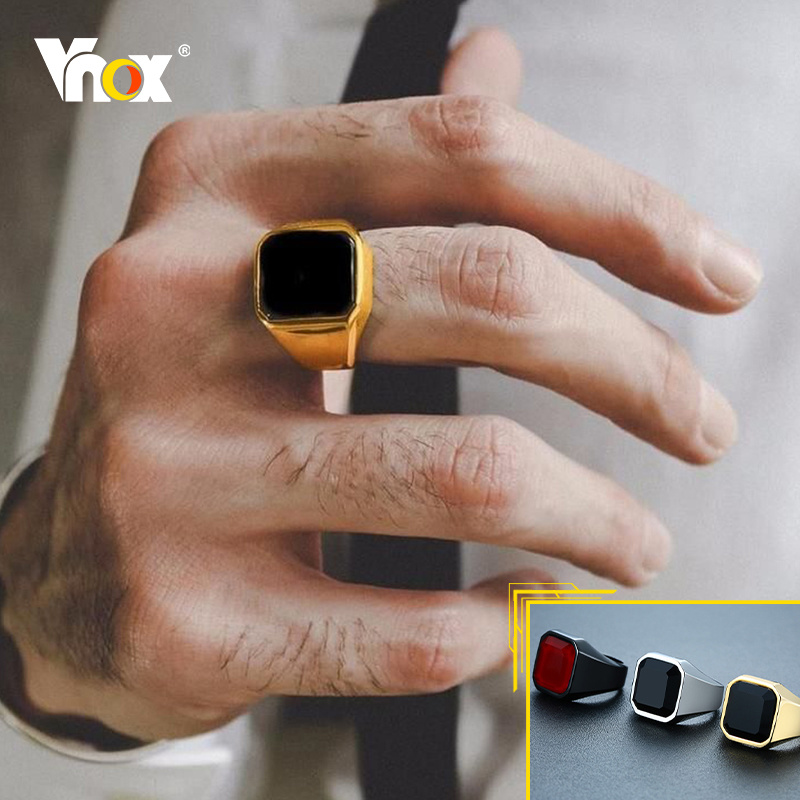 Mens Signet Ring - Vnox スタイリッシュなシグネットリング、男性用、男性ピンキーリング、ブラックスクエア CZ ストーン、ゴールドカラーステンレススチールメタルジュエリー、米国サイズ