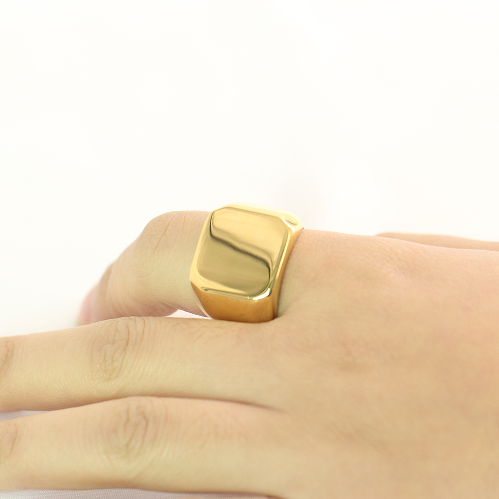 男性用の正方形の大きな幅のサインリング,無料の彫刻,シルバー - Mens Signet Ring のレビューと価格