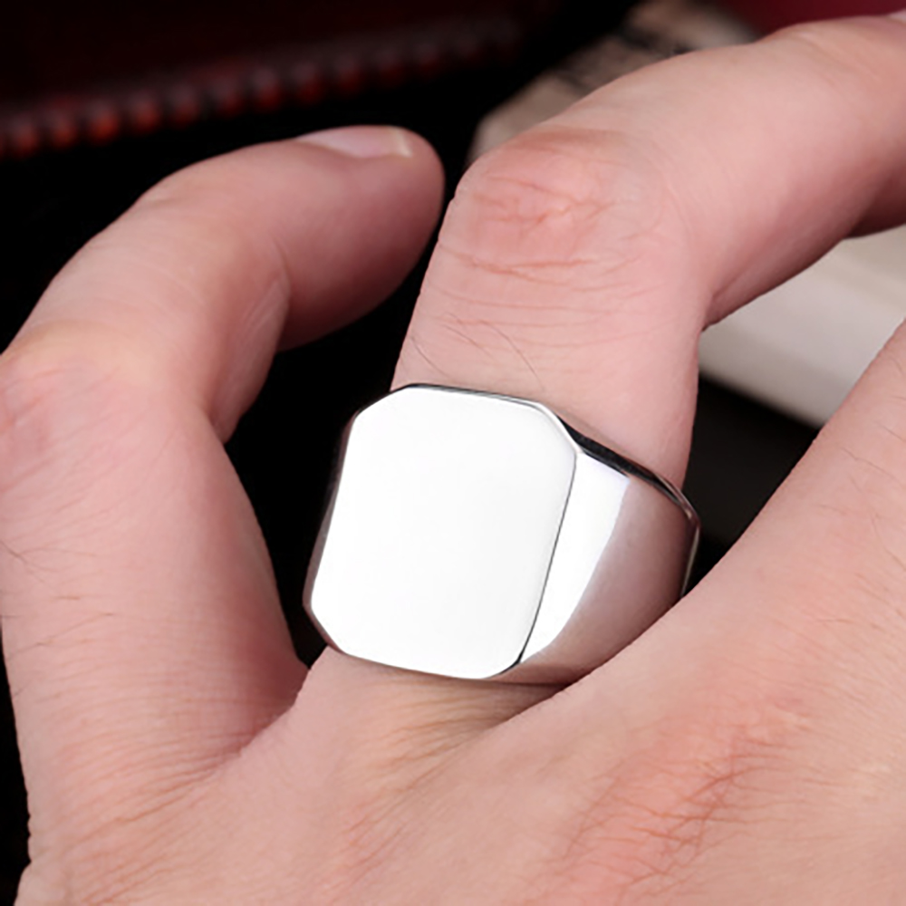 男性用の正方形の大きな幅のサインリング,無料の彫刻,シルバー - Mens Signet Ring のレビューと価格