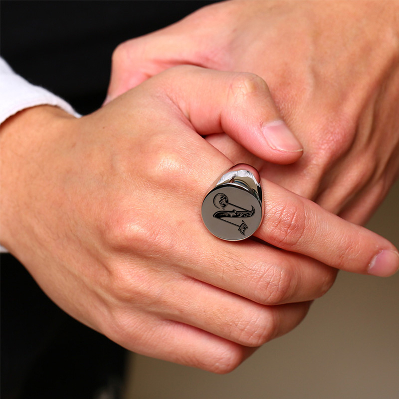 Vnox-男性用の小さなスタンプ付きのスタイリッシュなスタン - Mens Signet Ring のレビューと価格